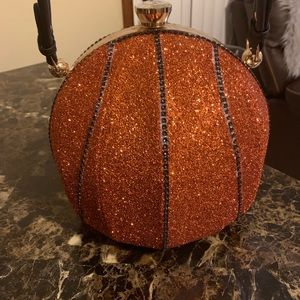 Customize Basketball 🏀 Purse